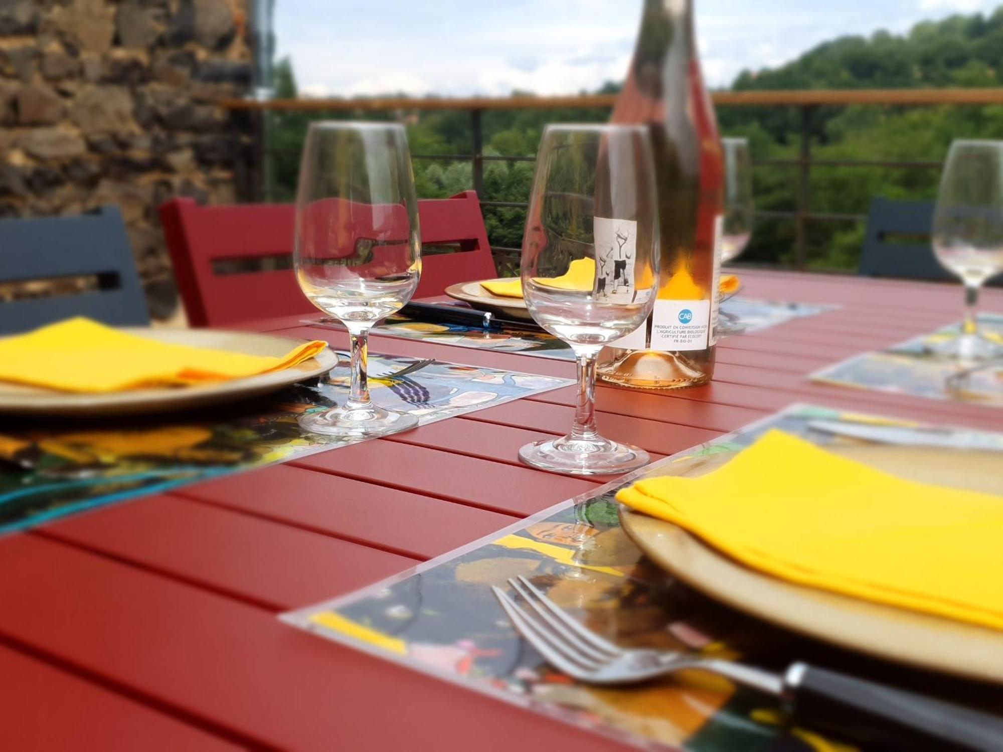 Gite Charmant Avec Terrasse Et Wifi Au Puy-En-Velay - Fr-1-582-331 Le Puy-en-Velay Exterior photo